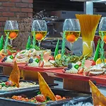 Hotel Alexander The Great &