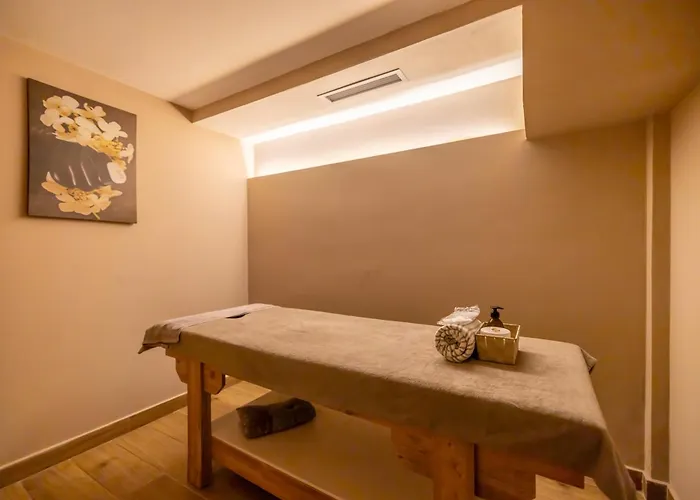 Hotel Alexander The Great & 3*