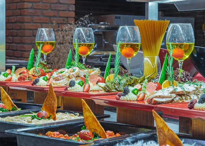 Hotel Alexander The Great &