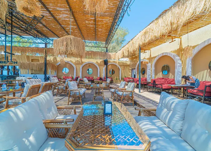 Alexander The Great & 3*