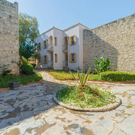 Alexander The Great & Hotel 3*