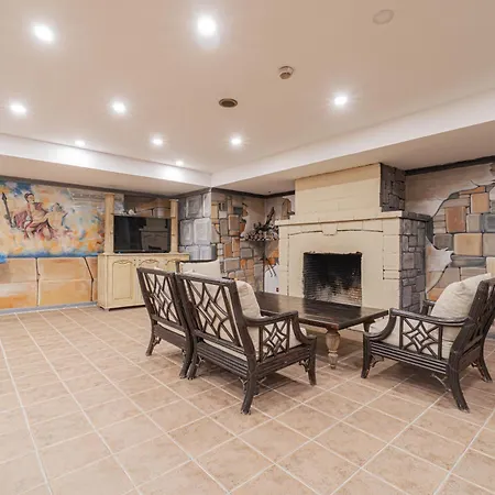 Alexander The Great & בודרום