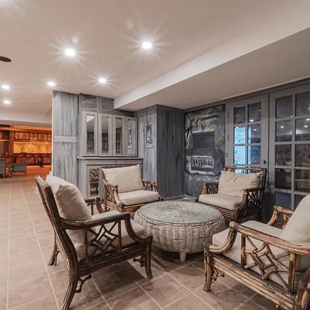 Alexander The Great & 3*