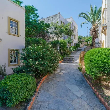 Alexander The Great & 3* בודרום